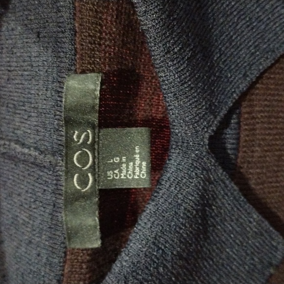 COS women's maroon long sleeved sweater with collar. EUC. Size L. - Picture 3 of 6
